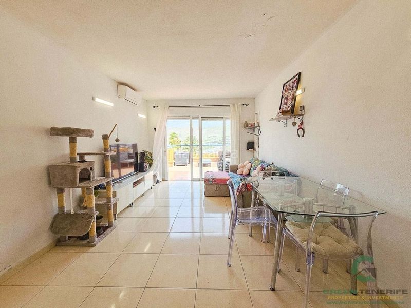 Foto b7ed88e5-8252-4397-915e-1576dc7c0b27. Pis amb aparcament piscina a Casco Urbano Adeje