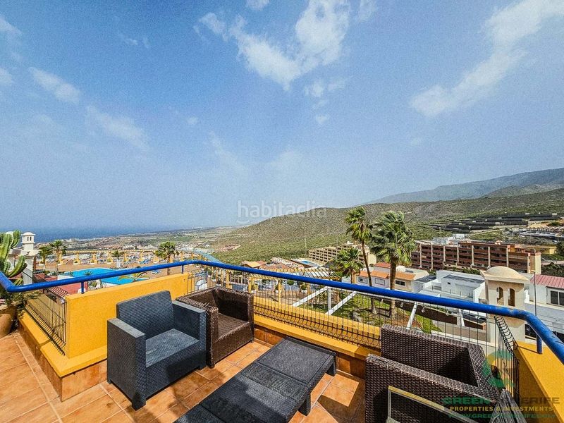 Foto beae20a5-8fc5-47f6-8db5-542291293352. Pis amb aparcament piscina a Casco Urbano Adeje