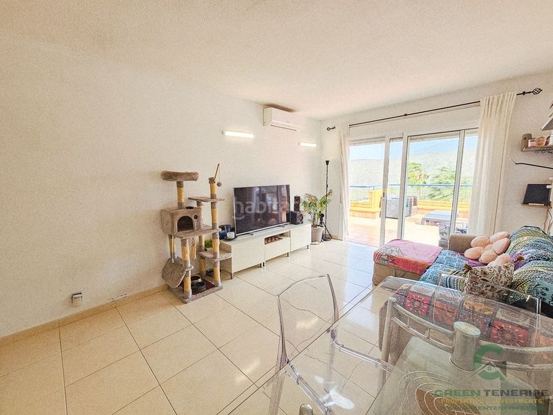 Foto d6541b4c-6dd7-4e3f-b7f3-7830102d1238. Pis amb aparcament piscina a Casco Urbano Adeje