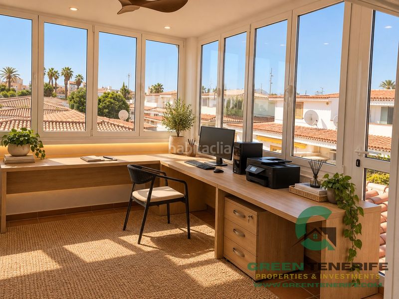 Foto c21b1947-8c12-4c8e-a240-d098f7add7d2. Etagenwohnung mit parking pool in Costa del Silencio Arona