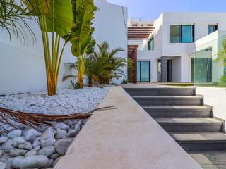 Casa  Europa. Magnfica propiedad de 651m en tenerife, con 4 habitaciones 3 en