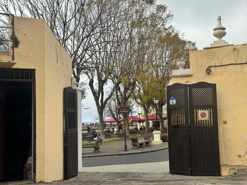 Foto 7bd8057f-f676-4c3c-ba1c-2624fb26e0d7. Piso oportunidad única en la orotava!adquiere una histórica casona canaria de 1890, ubicada en el Centro de la orotava, con 500 m a ref en Orotava (La)