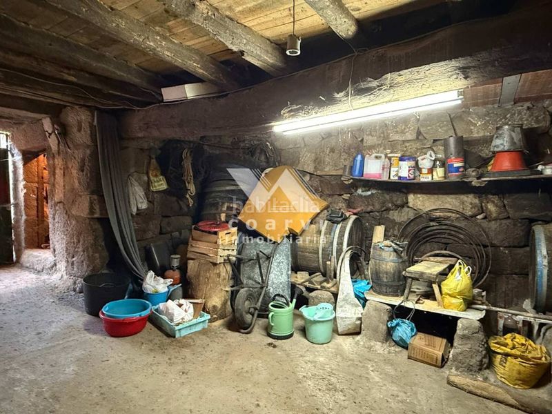 Foto 1f8daa83-033b-474a-82df-86215b719cfe. Casa amb aparcament a Allariz