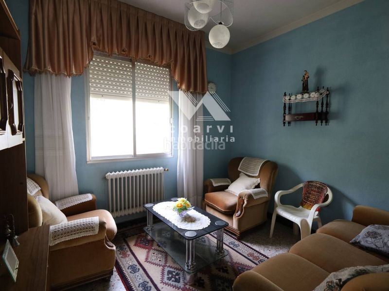 Foto ab69cc0a-051c-4885-91dd-aaccced8cc78. Casa amb aparcament a Vilar de Barrio