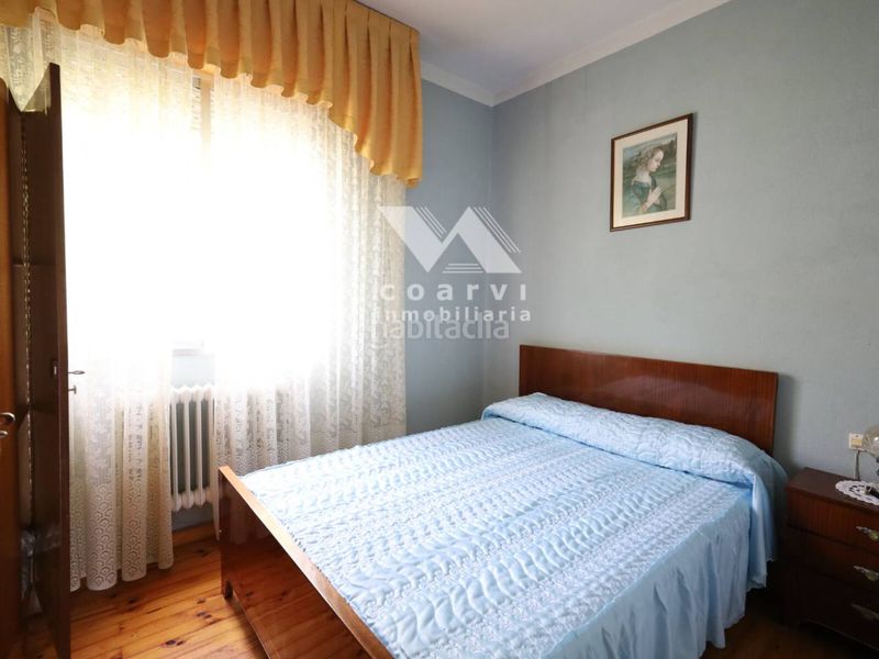 Foto f29eec53-e1fe-418d-9851-d4d895551b7b. Casa amb aparcament a Vilar de Barrio