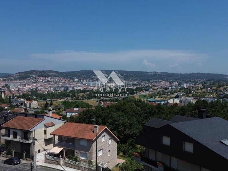 Foto bae2378f-1213-4aec-bc2a-b3b2a37596fc. Terreny residencial a Vistahermosa Ourense
