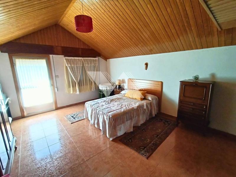 Foto 231f7b96-1d90-4860-90aa-92ed1e40c97f. Piso casa en venta en trasmirás en Trasmiras