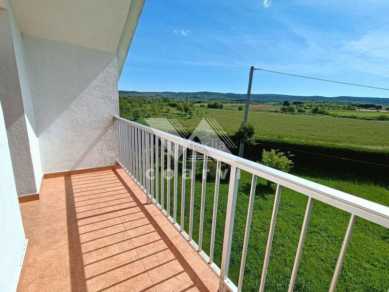 Foto faad190f-b8ad-4abf-9d32-26872f89f638. Piso casa en venta en trasmirás en Trasmiras