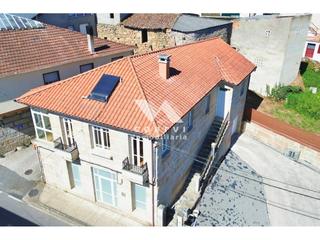 Casa  Eladio sabucedo. Casa de piedra independiente en venta en moreiras