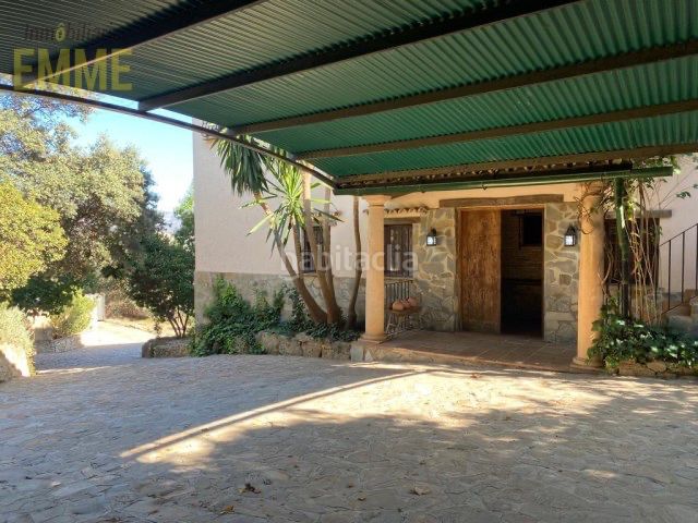 Foto c3bc987b-81f5-4804-b106-f913ba021c50. Chalet una joya en plena naturaleza a las puertas en Ronda
