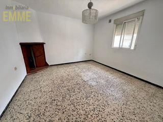 Maison à San Rafael. Casa enuna sola planta junto a la avenida de málaga