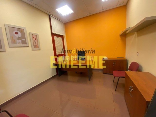 Foto d6e7f074-35c2-4631-ad5b-918c6df14a9f. Lloguer local comercial a Centro Ronda