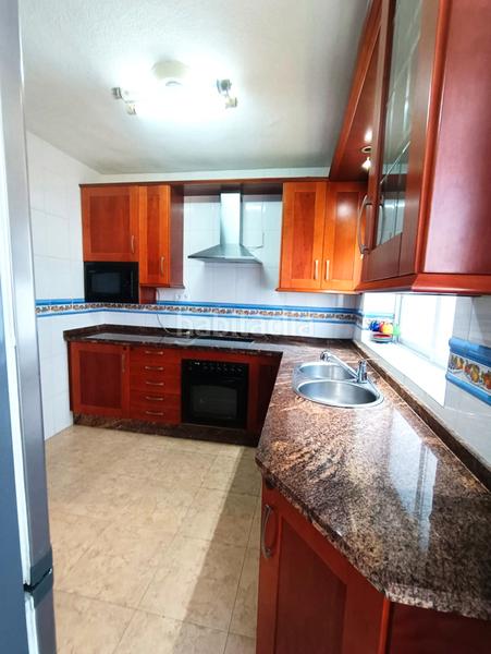 Foto 1cb8cf18-bbfe-41e0-86dc-75b3763b5563. Affitto appartamento in avenida del corregidor 2 in Córdoba