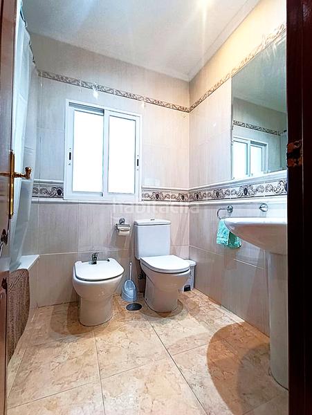 Foto a2bc5784-855b-49fa-a0d0-6542ee5923eb. Affitto appartamento in avenida del corregidor 2 in Córdoba