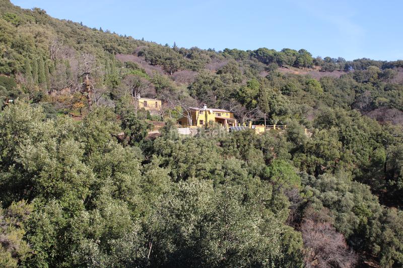 Foto b5a94cad-9e8d-4730-9dd3-fc613ccaccc3. Maison avec parking dans Jubrique