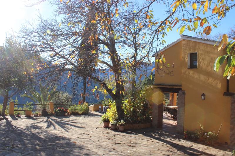 Foto d324186a-3a4d-40fd-a7a7-fbd93d53b013. Maison avec parking dans Jubrique