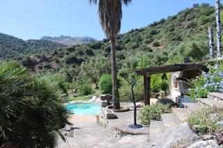 Casa  Calle la linea. Magnífico cortijo en el parque nacional de grazalemabienvenido a