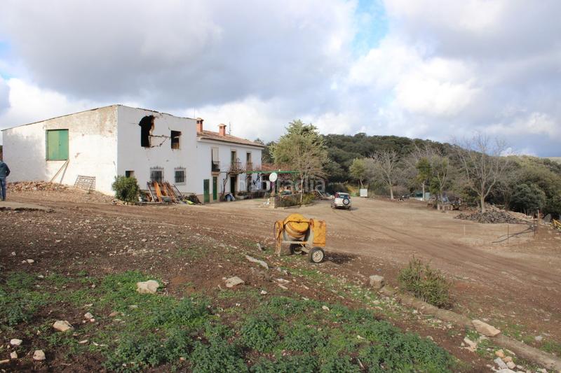 Foto 0c35117e-eda1-45db-822e-206125159fe7. Casa amb aparcament piscina a Montejaque