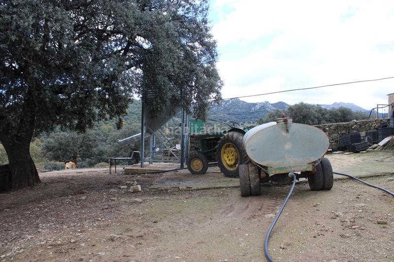 Foto 108df771-3717-4a0b-a1f9-00a8e01c3cef. Casa amb aparcament piscina a Montejaque