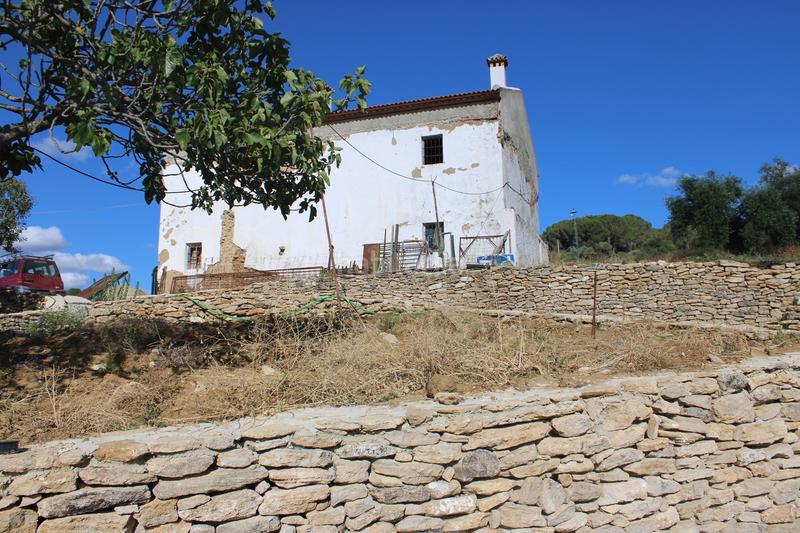 Foto 563a2a3a-9053-4729-a30b-d5b954d4927b. House with parking pool in La Ciudad Ronda