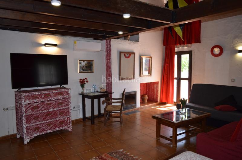 Foto cb30e18c-e186-45d8-aab8-c7d111423789. Edificio in Júzcar