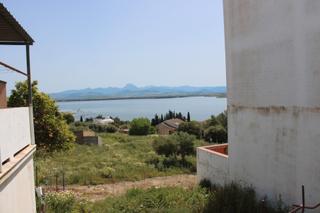 Terreny residencial a Avenida de la diputación 29. Parcela con vistas al lago en venta en hermoso bornos