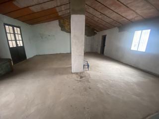 Casa adossada a Calle nueva 33. Casa de pueblo encantadora con jardin en cañete la real: ¡oportu