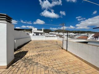 Maison à Avenida san jerónimo 4. ¡dos amplios apartamentos con grandes terrazas en el encantador