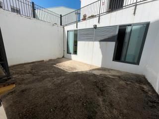 Apartament a Calle alcalde antonio guzmán lópez 18. Apartamento en planta baja impecable con patio privado en montej