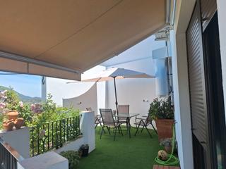 Casa adosada en Calle peñas 28. Adosado moderno de 3 habitaciones y 2 baños con vistas preciosas