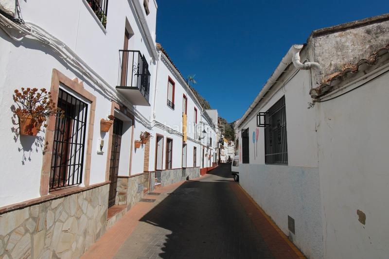 Foto f974997d-a4a6-41c2-a87a-ede9973dae3d. Maison jumelée dans calle fuente 71 dans Benaoján