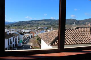 Casa  C. erillas. Excelente propiedad con impresionantes vistas y apartamento mode