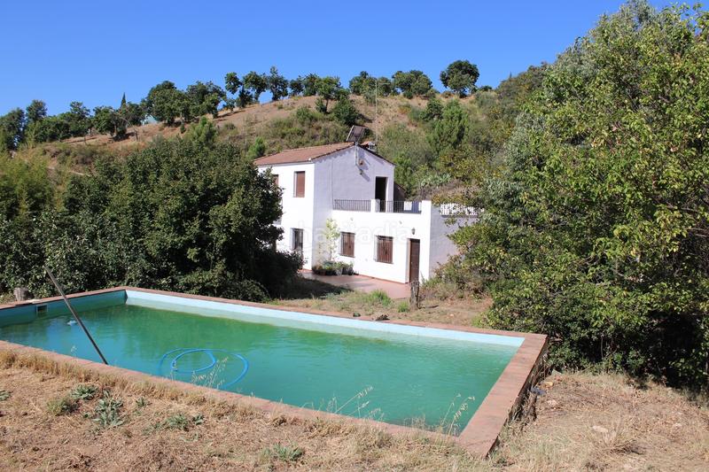 Foto 1dc103e0-a432-44b9-ae5d-e4754e7a9715. Casa excelente finca con impresionantes vistas y piscina privadabienvenido a esta excelente finca ubicada a poca distancia en coche del en Faraján