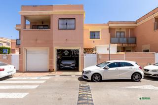 Casa bifamiliare  C. geranio. Casa en venta en benahadux