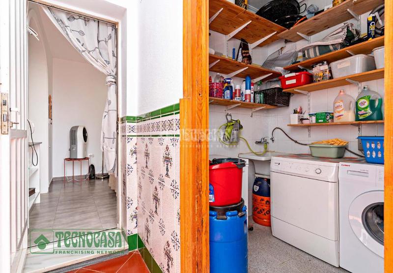 Foto b3f3b0e1-f7cc-4b73-bb35-e28b0f622fd2. Casa pareada casa en venta en Benahadux