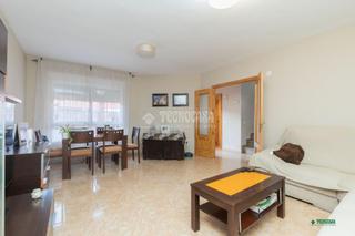 Casa aparellada a Benahadux. Casa en venta en benahadux