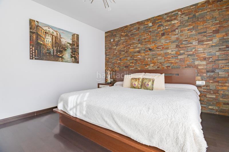 Foto 55151231-0b2e-4780-8e4b-2c21eda0a742. Casa amb xemeneia calefacció aparcament a Diagonal-Colomeres Gavà