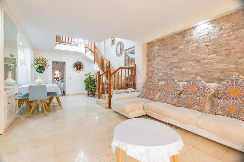 Foto 5c9bd43f-0b7b-4740-be0c-5abf77bd799e. Casa amb xemeneia calefacció aparcament a Diagonal-Colomeres Gavà
