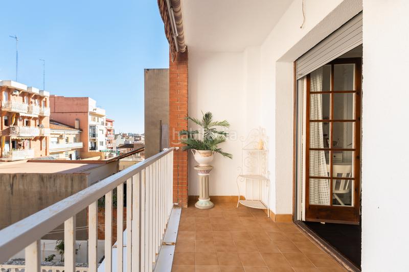Foto 9d9b2890-65ce-4ed3-830e-a2bf50459ea5. Casa amb xemeneia calefacció aparcament a Diagonal-Colomeres Gavà