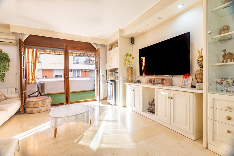 Foto be0f6b55-8a90-4080-ba65-3e9c5bac4870. Casa amb xemeneia calefacció aparcament a Diagonal-Colomeres Gavà