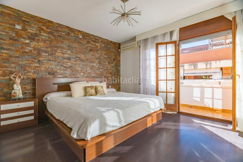 Foto dab2c903-bc9d-4f7c-9bdc-5104b2048142. Casa amb xemeneia calefacció aparcament a Diagonal-Colomeres Gavà