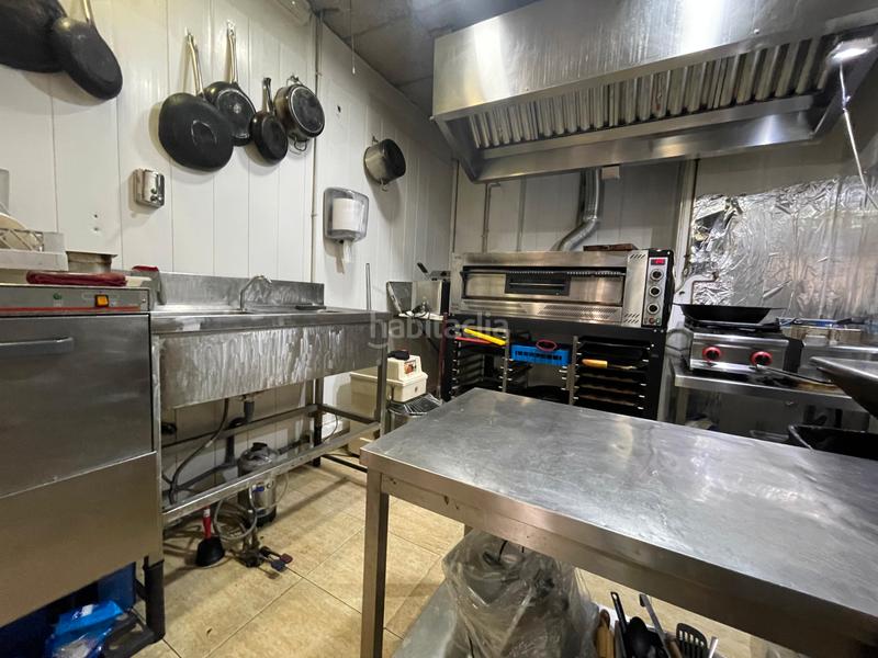 Foto e30f4e56-ce78-42ef-9686-e717c128c241. Traspaso local comercial restaurante, pizzería en traspaso en calle de sant lluís en Gavà