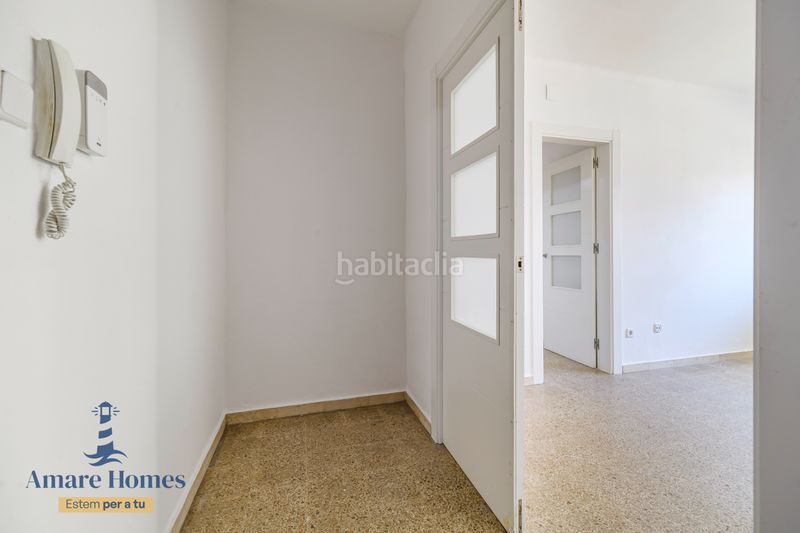 Foto e7e01411-0598-459d-92d2-fe46844cc916. Pis a Passeig Maragall Gavà