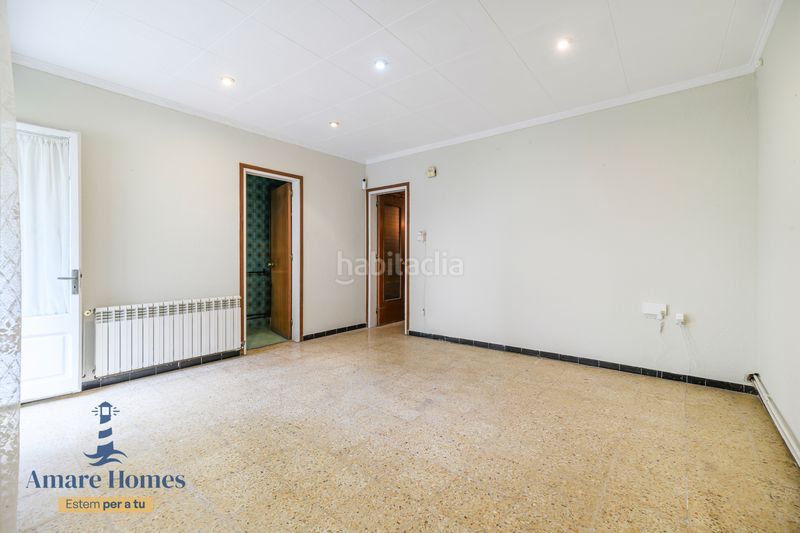Foto 0454cf10-55ce-4a22-ac4e-985a91c88ace. Casa adossada amb calefacció a Passeig Maragall Gavà