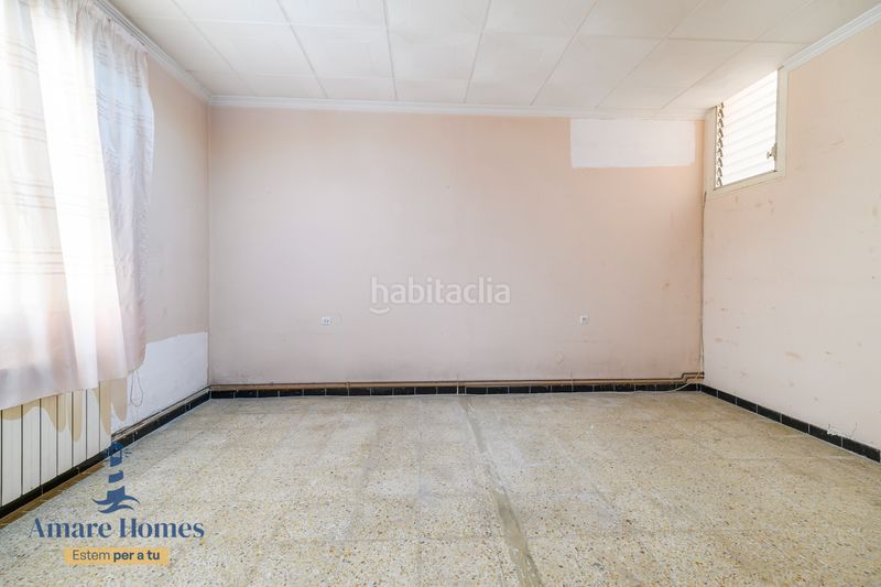 Foto 8aeda1b7-7eeb-4313-85e4-63ff71dd43e6. Casa adossada amb calefacció a Passeig Maragall Gavà