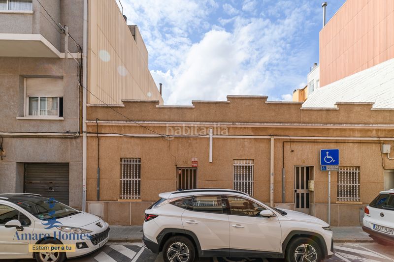 Foto 905a596d-3242-436a-ae3c-8768ba529cbf. Casa adossada amb calefacció a Passeig Maragall Gavà
