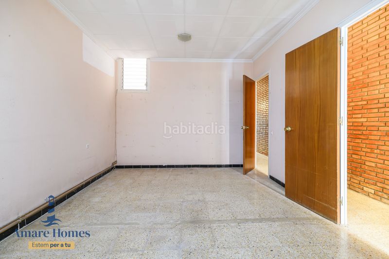 Foto beb08271-5811-4907-8e2f-d75fd3d7b306. Casa adossada amb calefacció a Passeig Maragall Gavà