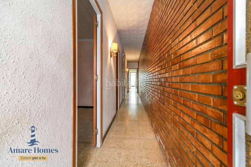 Foto f442c4f8-3dd5-47b3-97b1-0d914dfb0505. Casa adossada amb calefacció a Passeig Maragall Gavà
