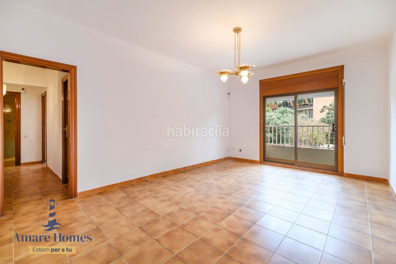 Foto a86596ef-b7f9-4d2e-a5e4-50ff358509d1. Pis a Diagonal-Colomeres Gavà