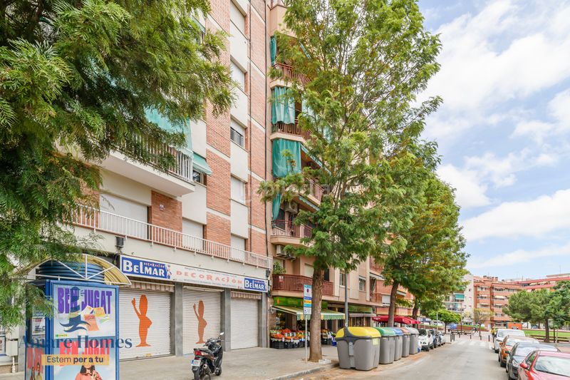 Foto c8bf5f0c-1e0e-47bb-a74e-ac06e99fa234. Pis a Diagonal-Colomeres Gavà